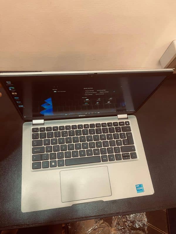 Dell Latitude 5330 - i5 12th Gen - 16/256 2