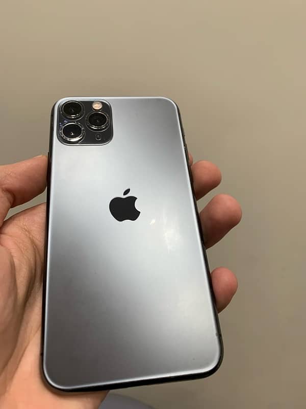 iphone 11 pro 256gb (read add) 2