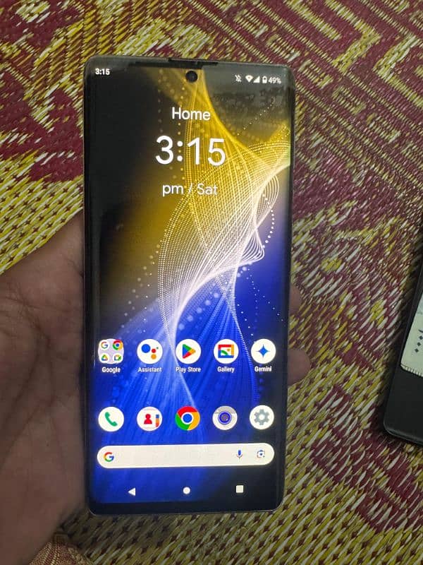 Sharp Aquos R6 0