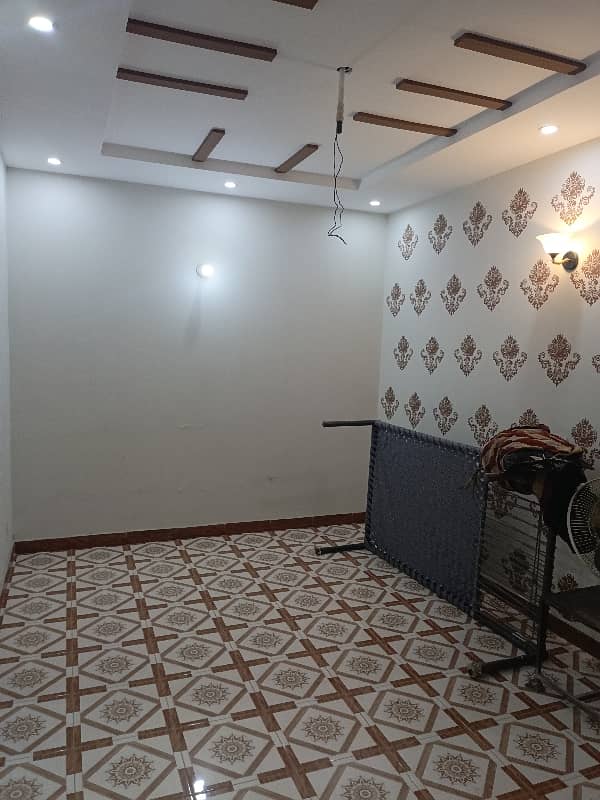 2.5 MARLA Brand New Beautiful House In Prime Location Samanabad 13