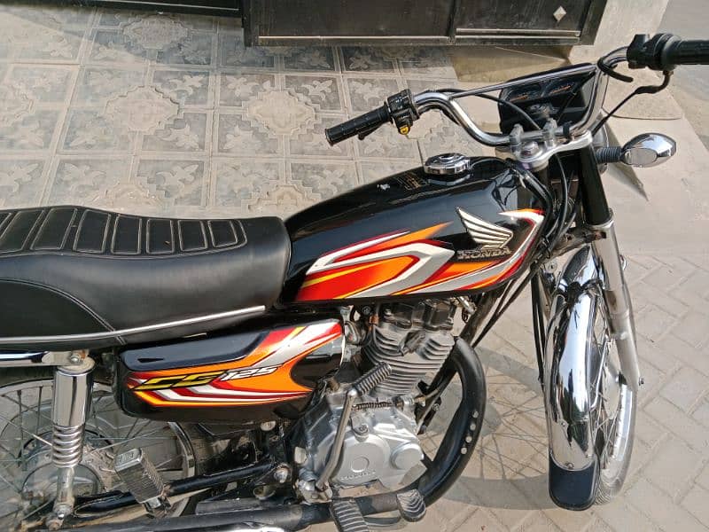 Honda 125CG bike 1