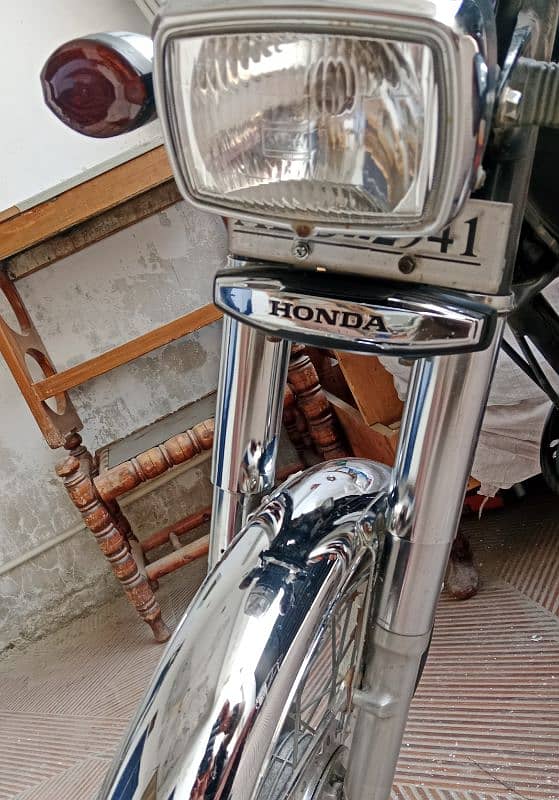 Honda 125CG bike 6