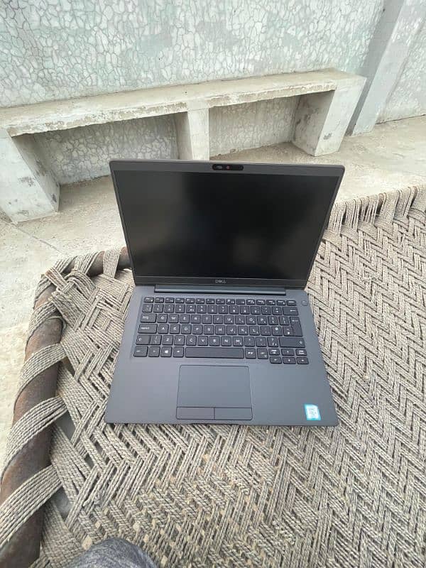 Dell Latitude 7300 - i5 8th Gen - 8/256 10