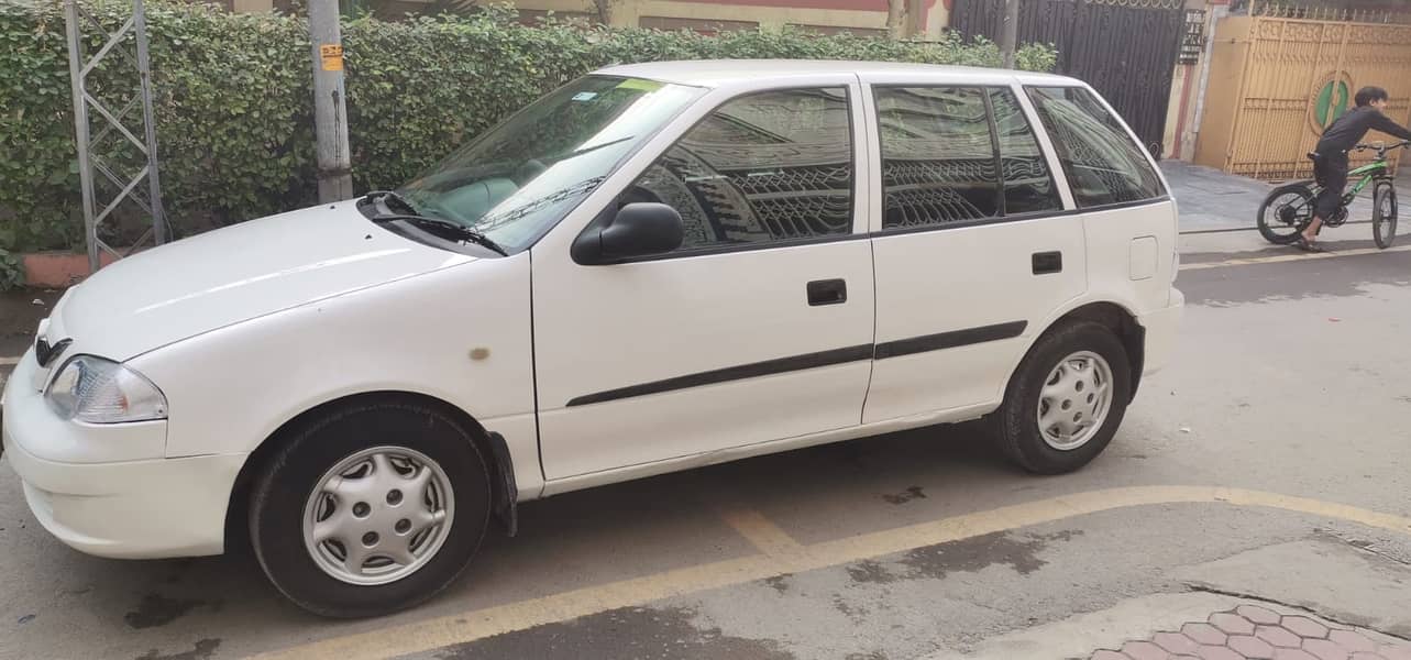 Suzuki Cultus VXR 2015 3