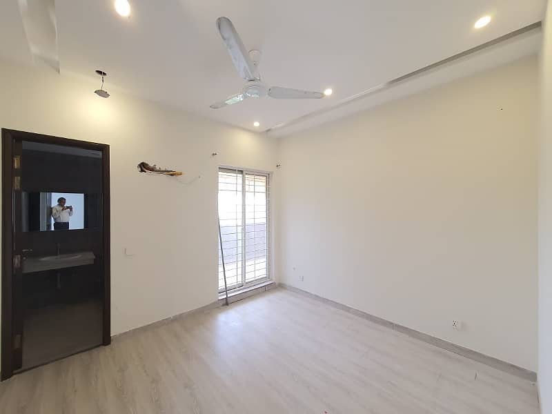 One Kanal Bungalow Available For Rent In DHA Phase 07 4