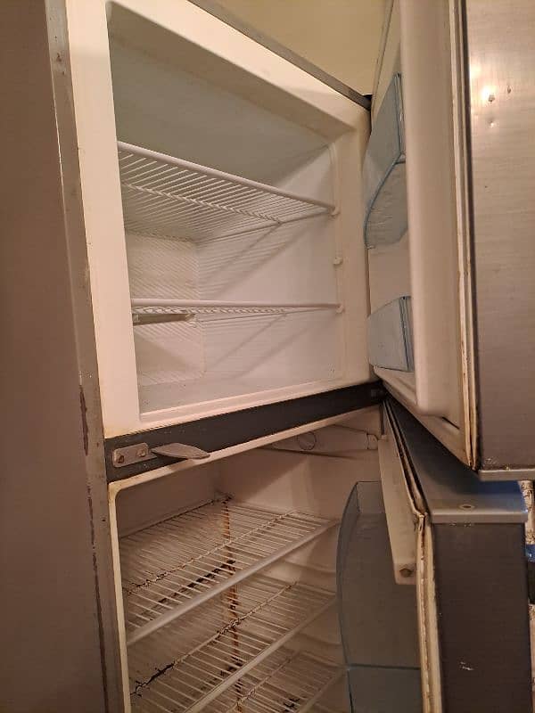 Used Electrolux Refrigerator Freezer for Sale - Good Condition" 2