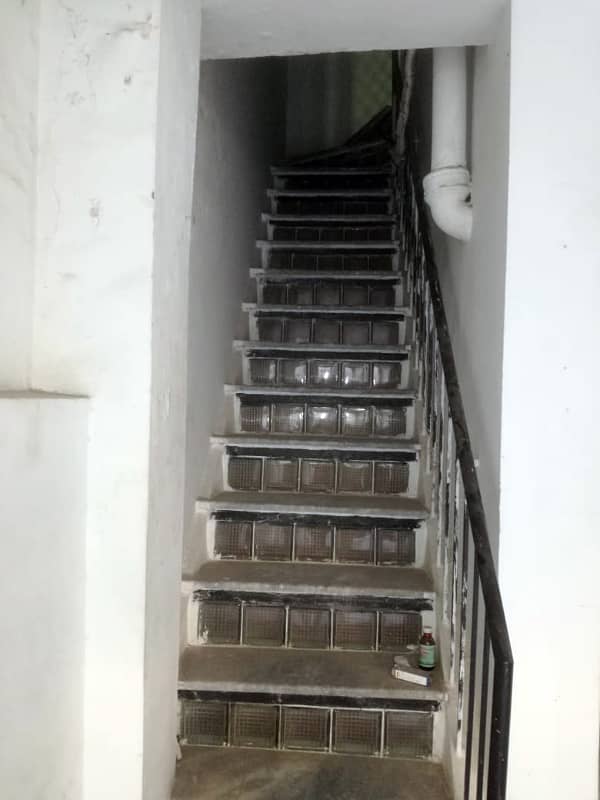 6 Marla Semi Commercial House For sale in Gulberg Lahore 4