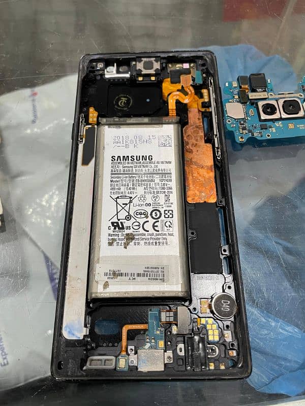 Samsung Galaxy note 9 board approved 1