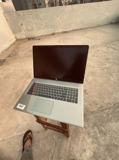 HP Notebook 470 G8 - i5 11th Gen