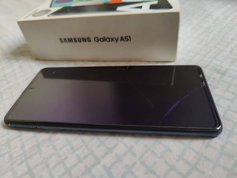 Samsung Galaxy A51 holographic black 2