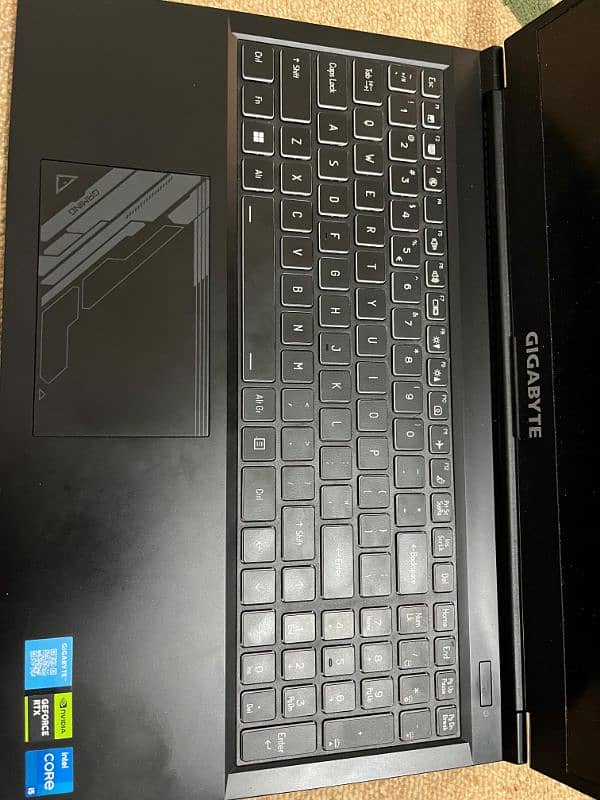 i5 12gen Gigabyte gaming laptop,Nvidia GeForce RTX 4050 8