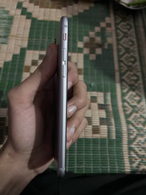 iPhone 6 10/ 9 condition 16gb health 100 non pta 1