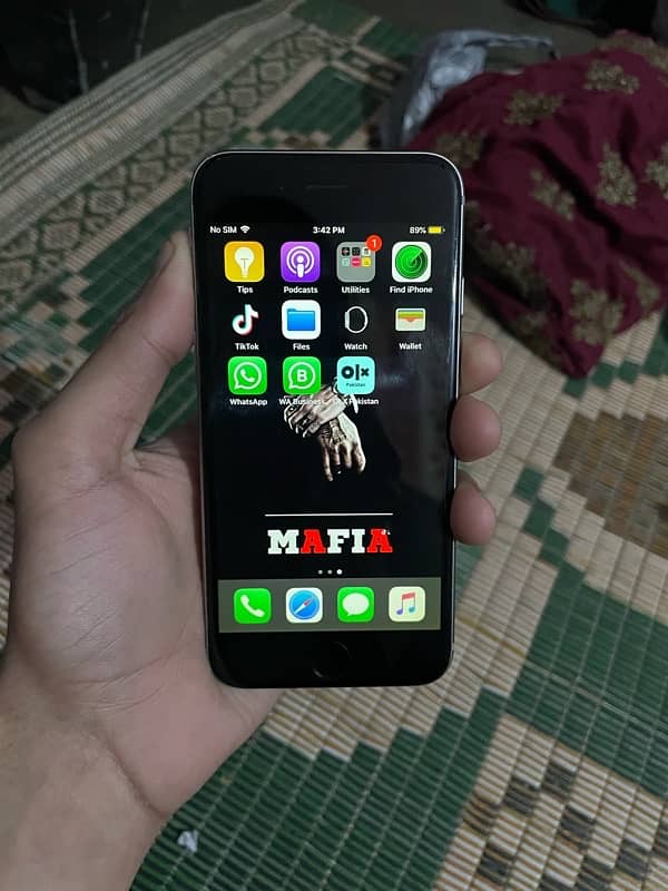 iPhone 6 10/ 9 condition 16gb health 100 non pta 4