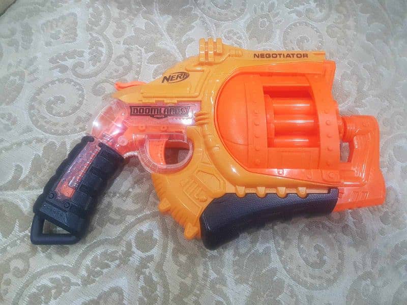 Negotiator Nerf Doomlands Blaster. (2169). 0