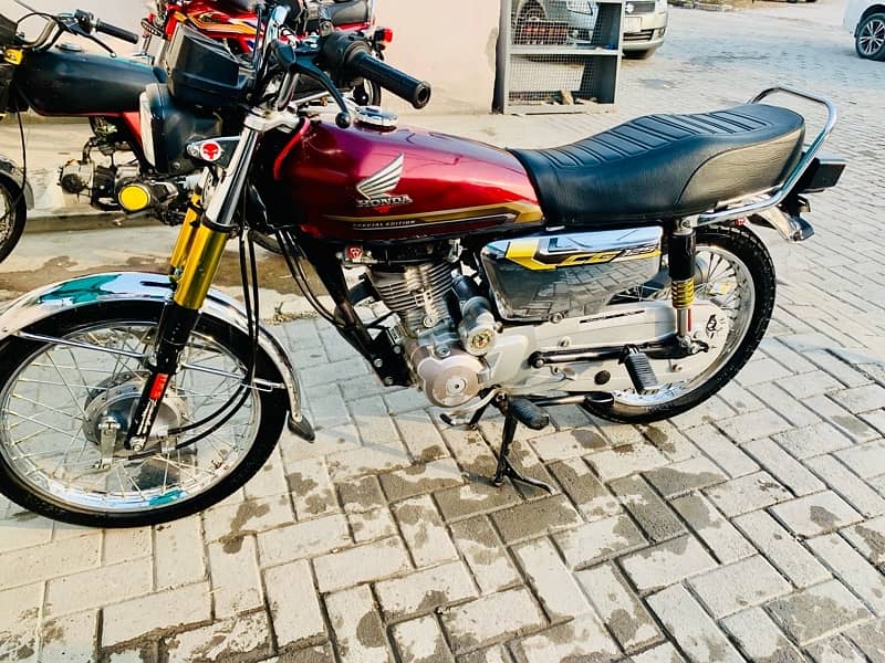 Fresh condition and beautiful bike 2