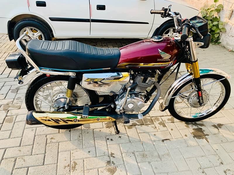 Fresh condition and beautiful bike 3