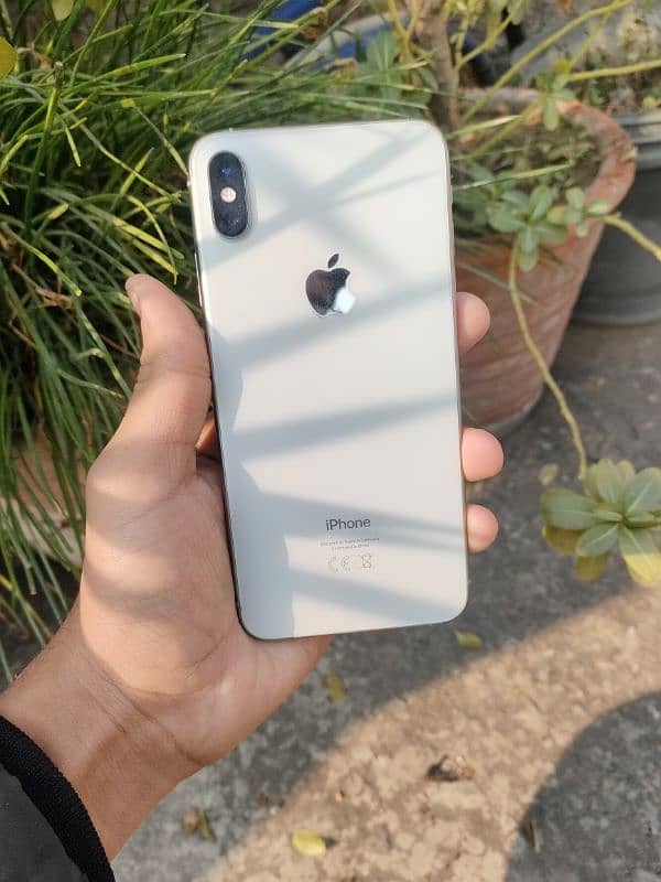 iphone xs max pta approved dual sims 0