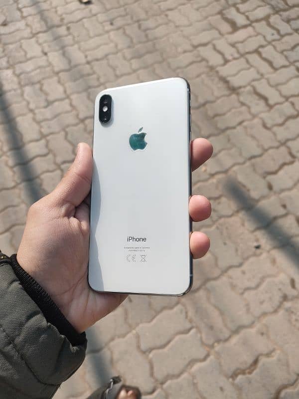 iphone xs max pta approved dual sims 2