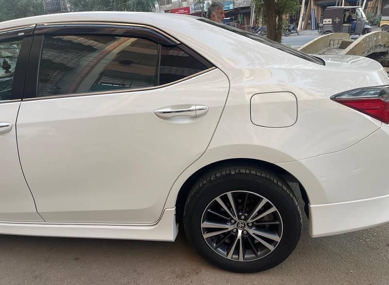 Toyota Altis Grande 2022 4