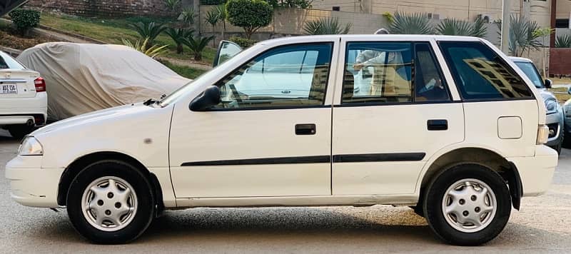 Suzuki Cultus 2013 5