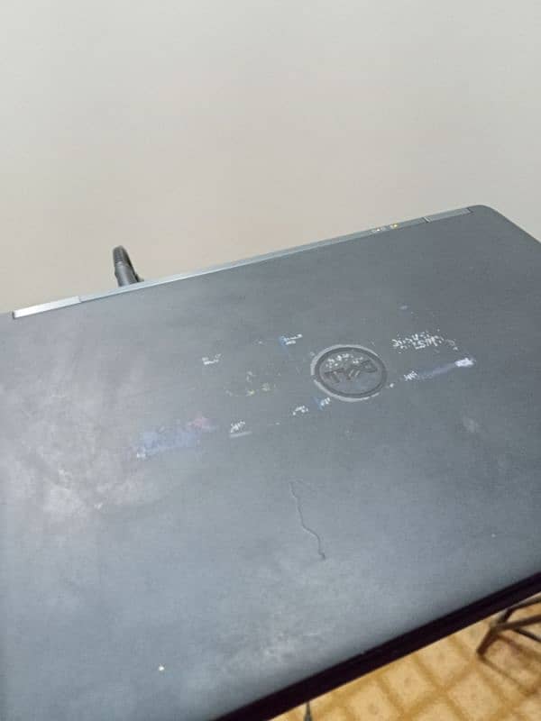 Dell latitude E7250 core i5 1