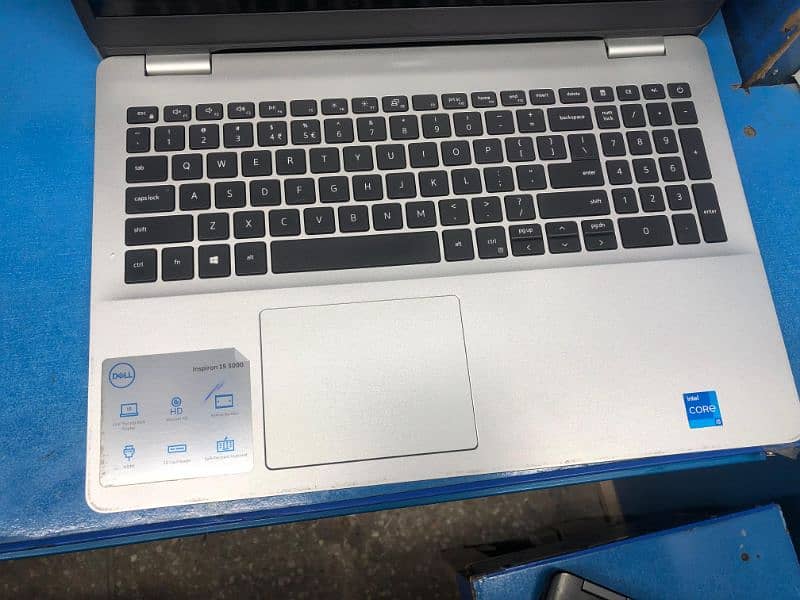 DELL INSPIRON 3501 6