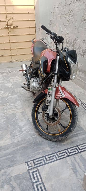 Yamaha cbr 150cc 4