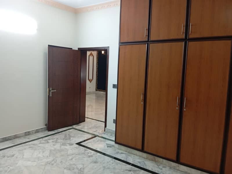 Highly-Desirable Upper Portion Available In Allama Iqbal Town For Rent 4