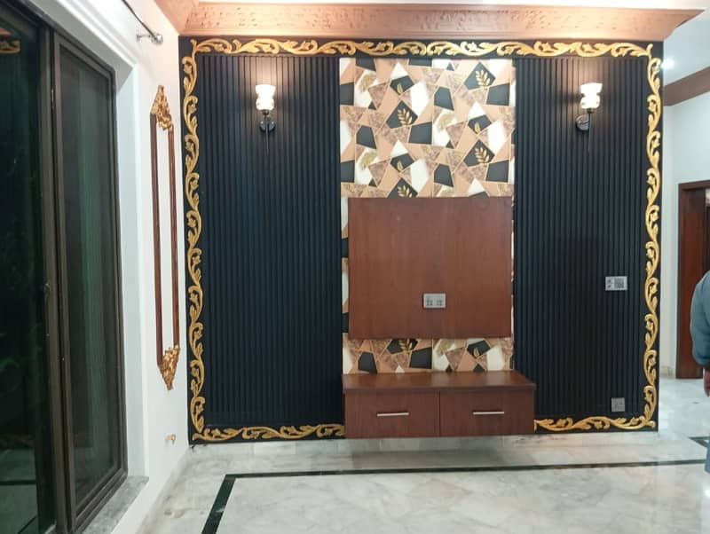 Highly-Desirable Upper Portion Available In Allama Iqbal Town For Rent 7