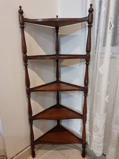 Wooden Corner Rack good condition