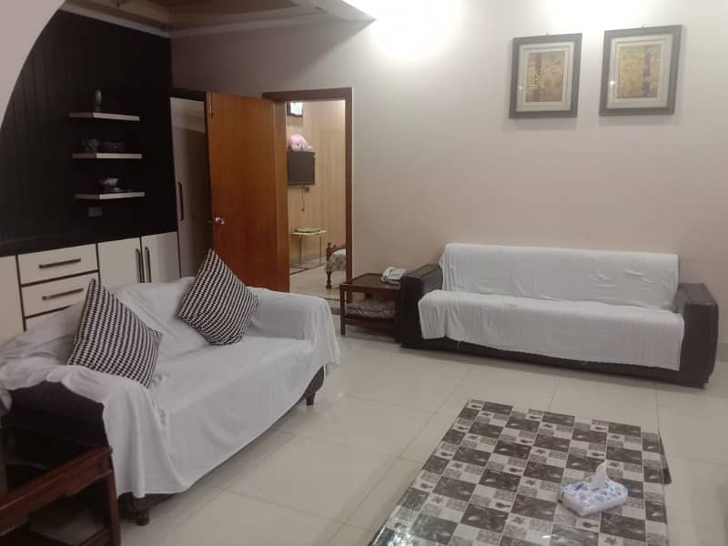 Upper Portion 10 Marla For rent In Allama Iqbal Town - Umar Block 10