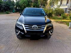 Toyota Fortuner V 2020