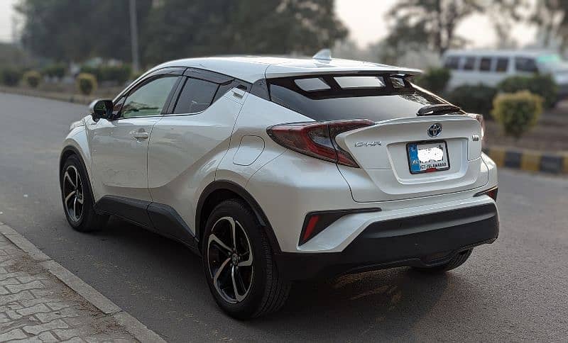 Toyota C-HR 2017 3