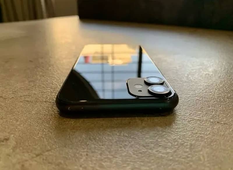 IPHONE 11 factory unlocked 0