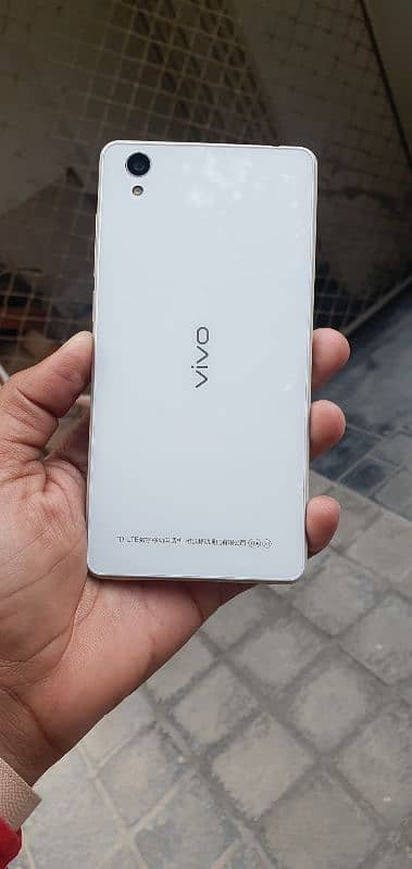 vivo y15a 4gb 64gb very good condition pta 2