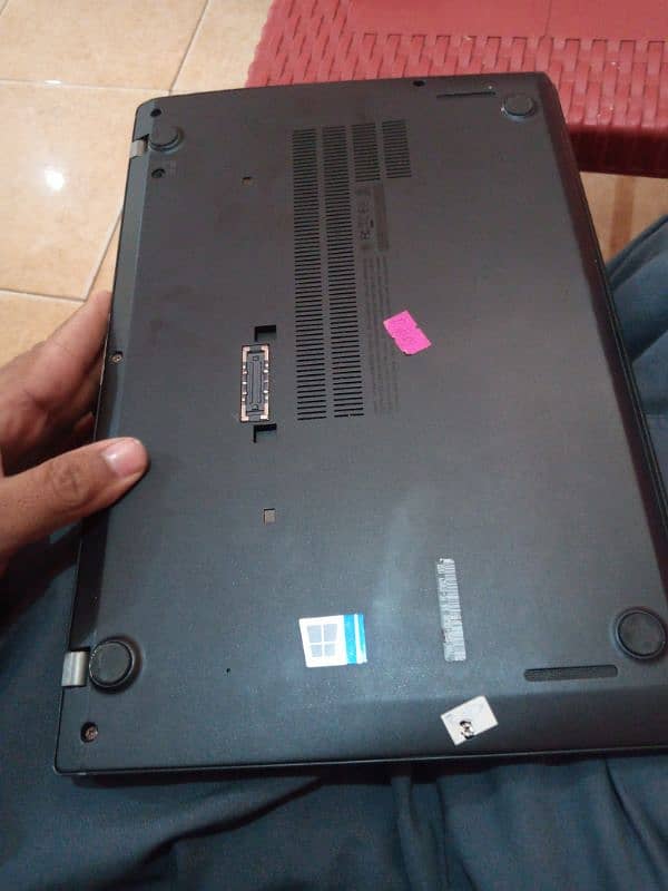 lenovo t470 corei7 7the gen 8GB/256GB ssd 3