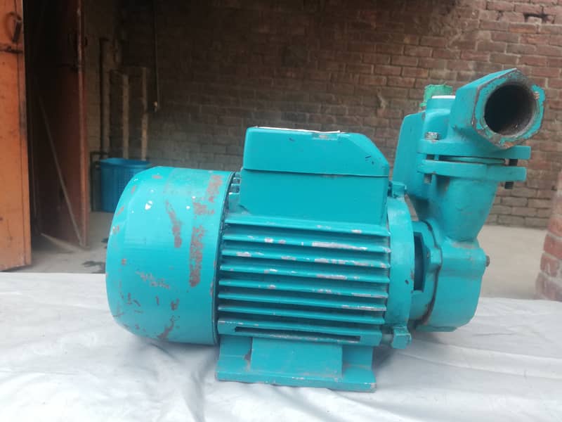 Vacuum pump 1HP for urgent sale 1