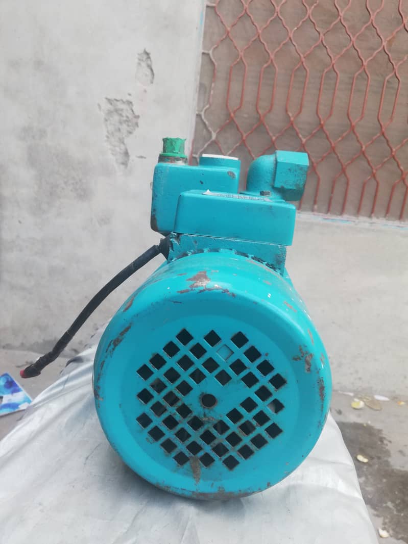 Vacuum pump 1HP for urgent sale 2