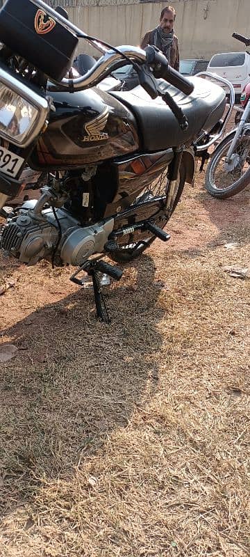 honda 70 2022 tottal pack in good condition 2