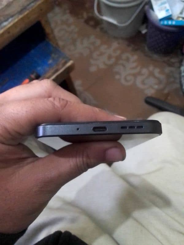 Redmi 13 c for sale whit box charger 5