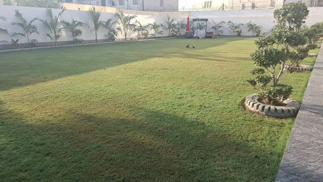 600SQYD GARDEN / LAWN FOR RENT 0