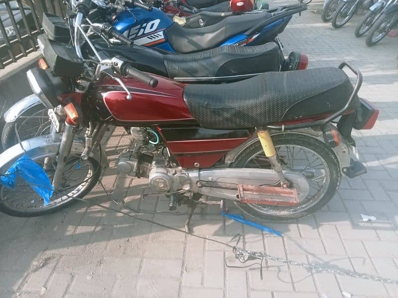 Honda cd 70 5