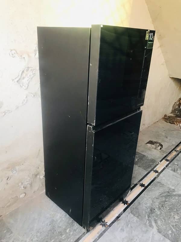 Hier fridge urgent sale 3