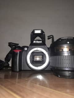 Nikon D40 with 18-55mm Lens – Excellent Condition, Low Shutter Count