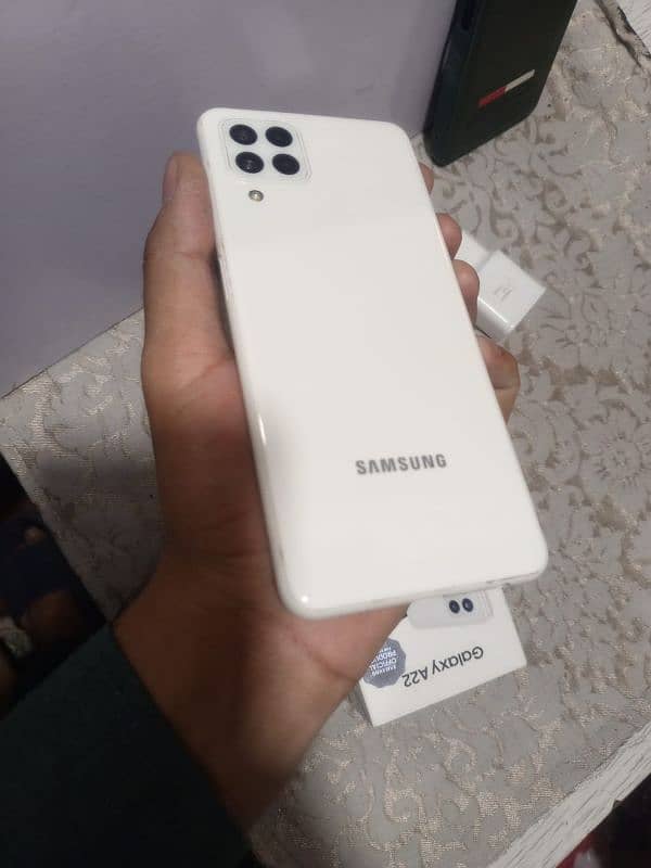 Samsung galaxy a22 white color 6/_128 4