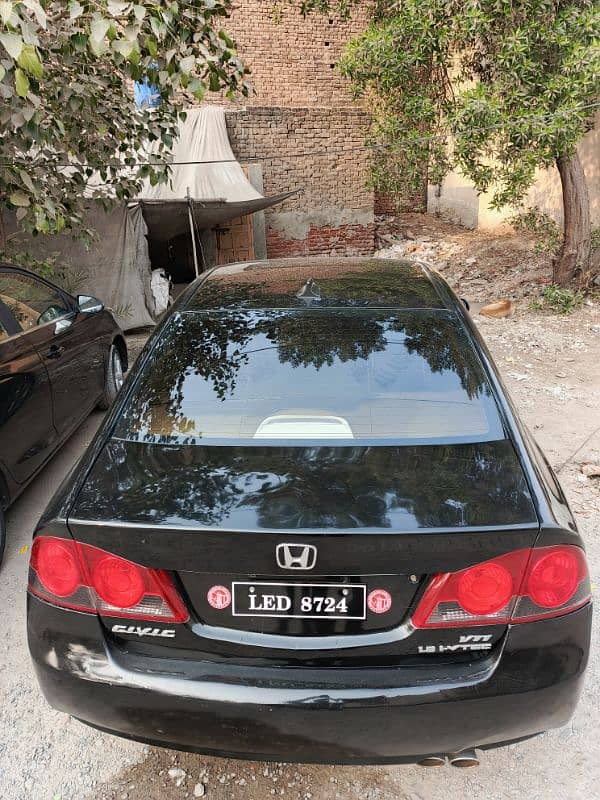 Honda Civic 2007 4