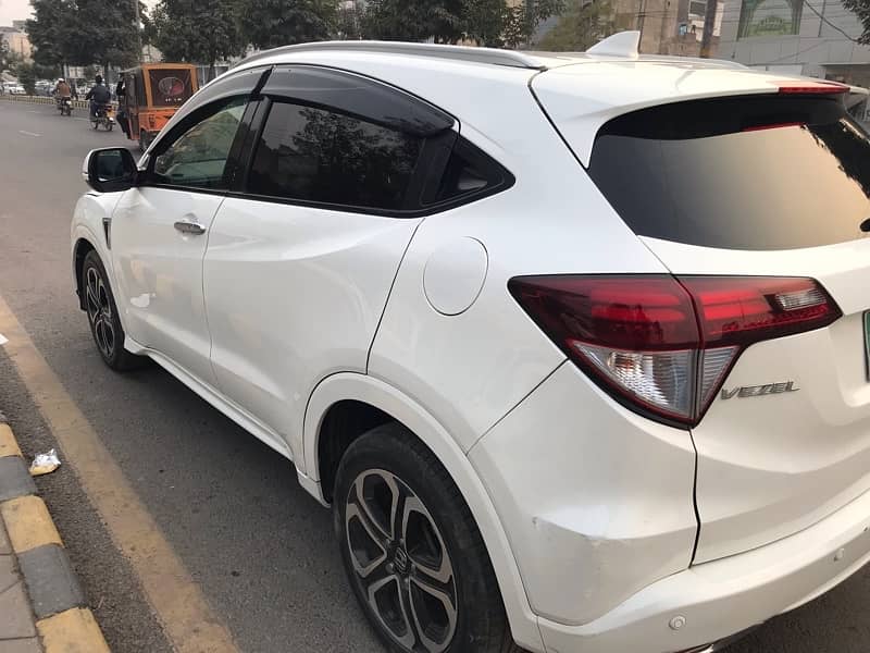 Honda Vezel 2015 4