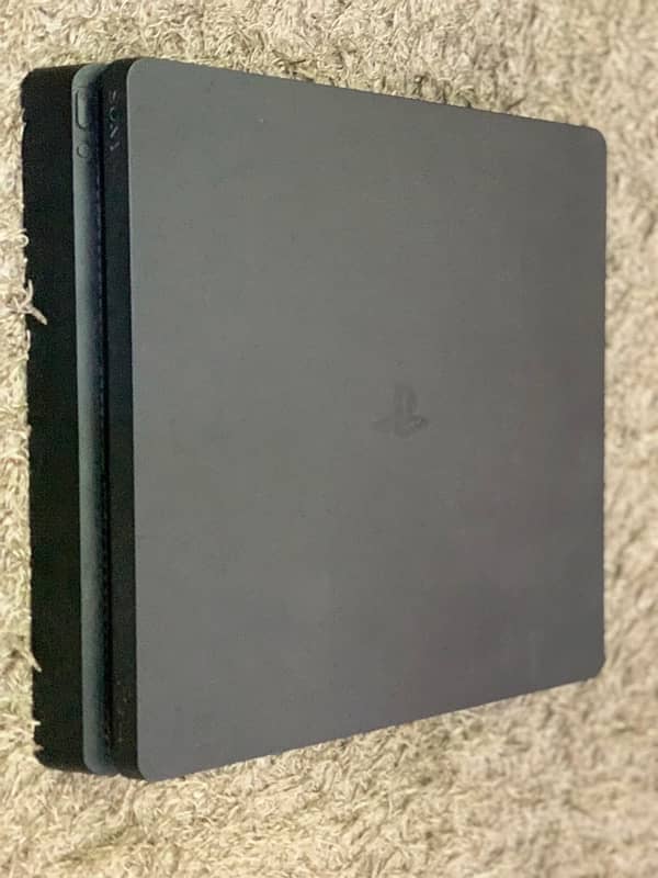 PS4 great condition, very clean used a little 1