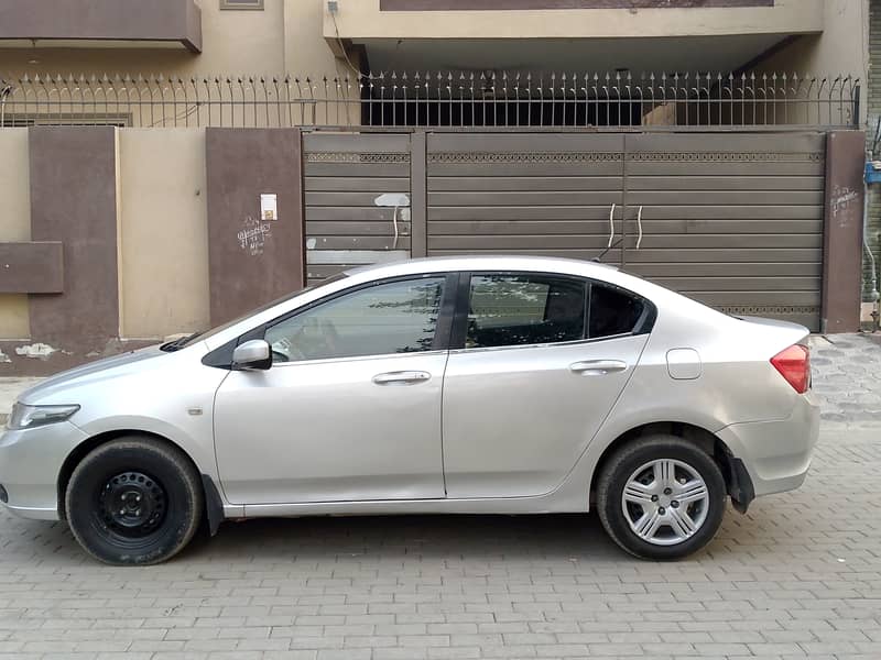 Honda city 2009 Lahore register 8