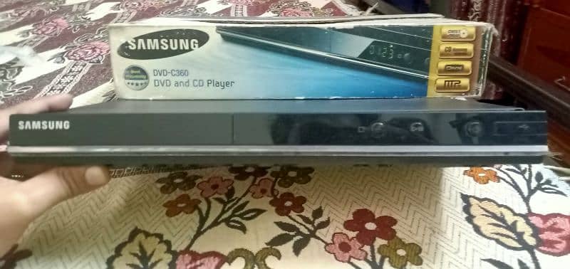 Imported Samsung DVD & CD Player 0